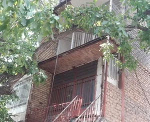 ۳واحد۴۵متری در۳.۵طبقه۶۰مترزمین درفشم زایگان