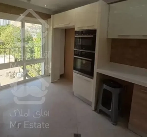 سفارت ایتالیا ۱۲۲متر فول مشاعات با دید باغ