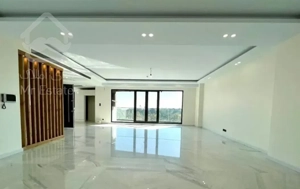 ۱۳۳متـ/More Than a Home/سازنده معتـبر