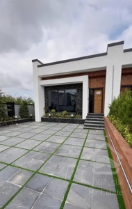 ویلا همکف مدرن با  جکوزی