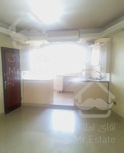 ۶۵ متری، ۲خواب، میدان شهدا