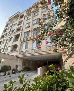 ۱۱۷متر ۳خواب/۲پارکینگ/فول امکانات