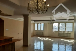 ۲۰۵ متر ۴ خوابه غرق در نور