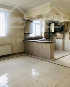 ۸۰ متری فول امکانات