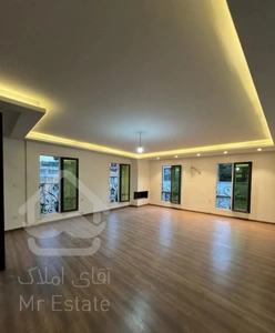 ۱۲۲ متر/دو خواب مستر/غرق نور/فول امکانات
