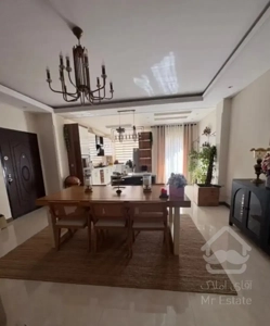 ۸۱متر ، ۸ساله ، فول ، خوش‌چیدمان ، چهارباغ