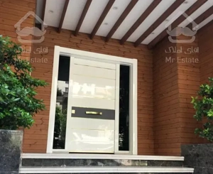 آپارتمان / ۱۵۰ متر / دید شمال و جنوب