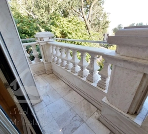 ۱۸۰ متر / تاپ لوکیشن / روستائیان