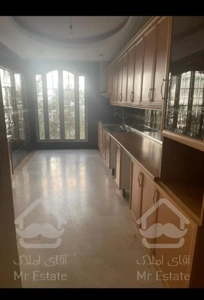 رهن و اجاره اپارتمان ۲۳۰ متری در نیاوران