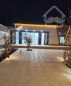 باغ ویلا ۷۰۰ متر استخر سرپوشیده