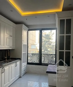 آپارتمان صفر زیباشهر چسبیده ب استقلال بازار خرید