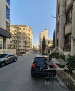 فروش واحد خوش‌نقشه دو‌نبش در زعفرانیه