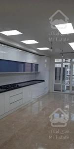 آپارتمان ۲۱۰ متری ۳ خواب ، بالکن بزرگ