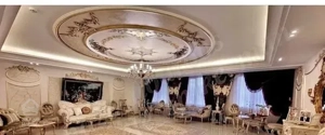 ۱۶۰ متر حیاط در اختیار