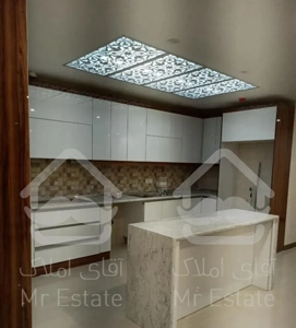 132 متری خوش نقشه( دفتر فروش خرازی )