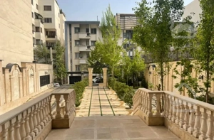 اپارتمان۲۱۶متر*فول بازسازی*۱۲مترتراس*