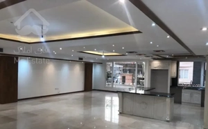 ۱۳۱مترنوساز/۲ پارکینگ        تاپ‌لوکیشن