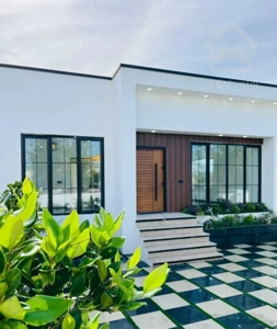 ویلامدرن۲۰۰زمین/۹۸بنا/۲خوابه/درمجتمع بلوط/سنددار