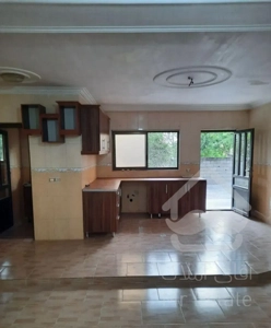 طبقه همکف ورودی مستقل در نور