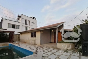 250متری استخر دار