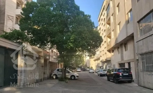 ۹۰۰متر زیربنا ۴۰۰مترزمین امیرآباد فکوری