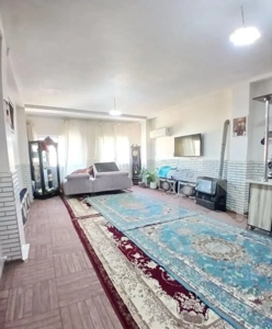 طبقه سوم ۹۰متری حمیدیان