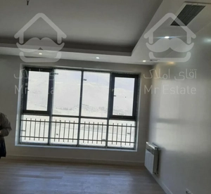 آپارتمان۱۱۲ متری طبقه۲۸