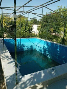 860 متر باغ چهار دیوار