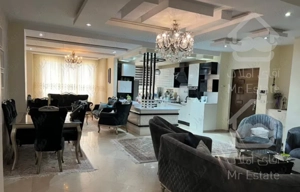 ۱۱۰متر غربی‌ها ۲پارکینگ