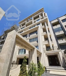 115متر گلستان 9/بسیار خوش نقشه/سازه خاص