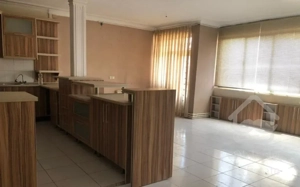 رهن آپارتمان ۱۱۰ متری ۲ خوابه طبقه ۳ در ولیعصر