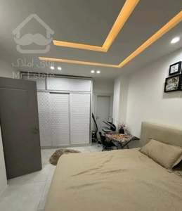 اپارتمان۲۵۰متری ۴طبقه نماسنگ سند ۶ دانگ