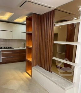 ۵۸ متری/۸ سال ساخت واقعی/الماس منطقه