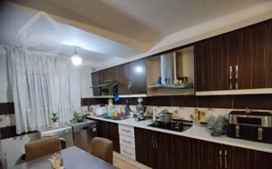 فروس واحد ۹۰ متری/بلوار طالقانی/نزدیک ساحل خلج