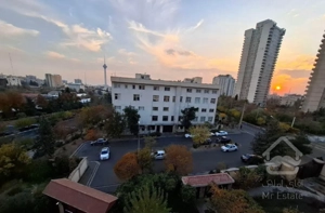 فروش آپارتمان ۱۳۰ متری ۳ خوابه در شهرک غرب/هرمزان