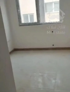 آپارتمان هشتاد متری با پارکینگ انباری