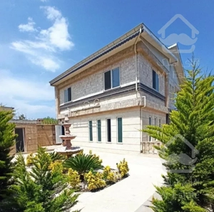 ویلادوبلکس 300 متری سند دارساحلی/دید کامل به دریا