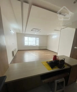 آپارتمان ۱۱۰ متری، خوش نقشه و نور