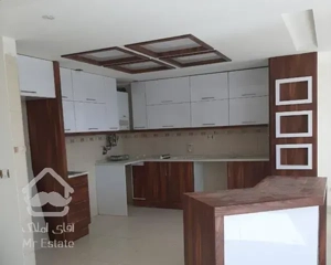 آپارتمان ۱۴۹ متر سه خوابه  با ۵۰ متر حیاط اختصاصی