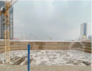 آسمان خراش ۱۲۰ متری نارنج ۸ در چیتگر