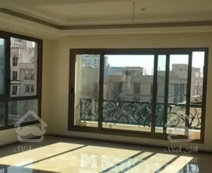 ۹۴ متر کلید نخورده فول امکانات فلکه اول صادقیه