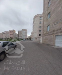 اجاره آپارتمان ۱۰۵ متری فول روبه پارک کوثر غرق نور