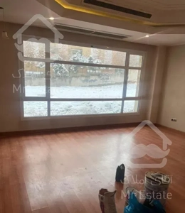 ۱۳۰متر استخردار با لابی شیک