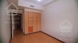 رهن و اجاره98 متری در کوی فراز