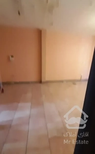 میدان انقلاب ۶۱متر ۱ خواب پارکینگ دارموقعیت اداری