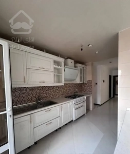 اجارهواحد۱۱۰متری/برج آسمان/۲خوابه بالکن بزرگ/جنوبی