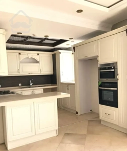 ۱۸۰ متر نورگیر با امکانات کامل در قلب حکمت