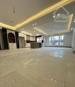 ۱۰۹متر/ ۳خواب/تکواحدی/تاپ لوکیشن/خوش نقشه