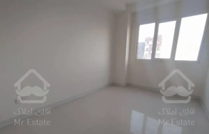 ۵۰ متر فول امکانات ۱۲ ساله مخبری