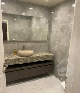 77متر ۲خ/ طبقه ۵ام  غرق در افتاب بلوار کشاورز